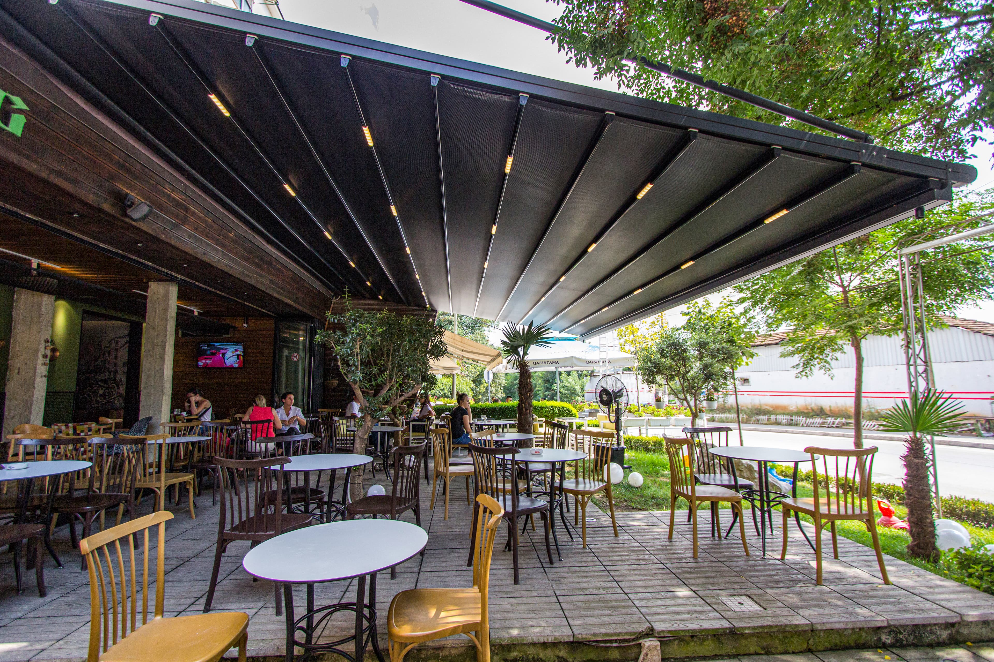 Restaurant Outdoor Seating